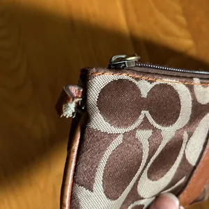 Coach Signature Multi Pouch Makeup Cloth Leather Beige Brown - Strap is missing thumbnail 4