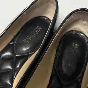 Michael Kors Loafers Flats Black Leather Shoes Gold Bow Tassel Women’s Size 5.5 thumbnail 6