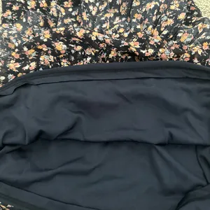 I Joah Sleeveless Black Floral Ruffle Hem Dress thumbnail 8