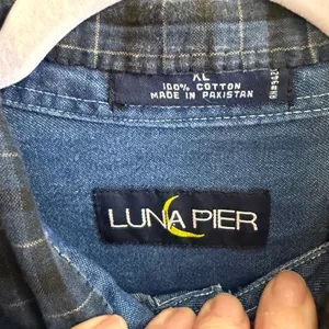 Luna Pier Button Up Denim XL Blue Scarecrow Patchwork Blue Shirt Novelty Fall thumbnail 7