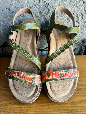 L’Artiste by Spring Step Women's Slide Sandal thumbnail 1