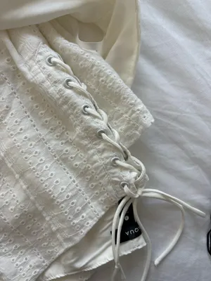 Bloomingdale’s White Eyelet Set thumbnail 4