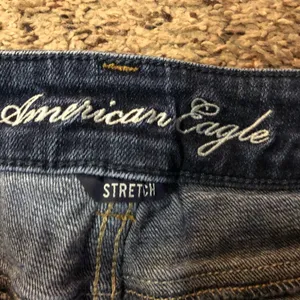 American Eagle Denim Cutoff Shorts Womens 4 Used thumbnail 4