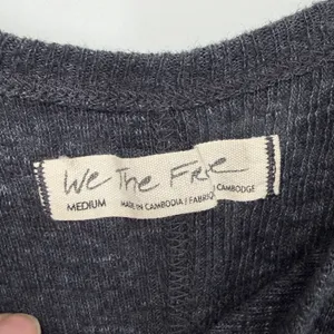 We The Free Free People Medium Gray Button Front Shark Bite Hem‎ Cami Tank thumbnail 5
