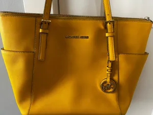 Michael Kors Purse thumbnail 2