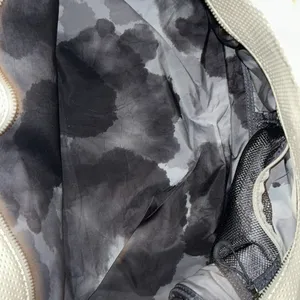 Lululemon Athletica Retro Groove Duffel Bag thumbnail 10