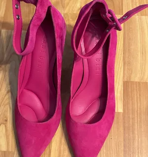 Gianni Bini Pink Suede Heels size 9M thumbnail 1