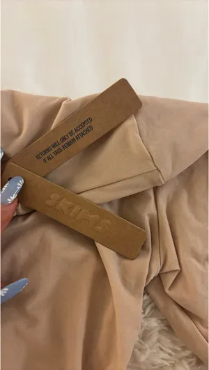 SKIMS Fits Everybody Long Sleeve thumbnail 3