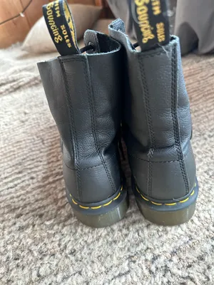 Dr. Martens 1460 WOMEN'S PASCAL VIRGINIA LEATHER BOOTS thumbnail 3