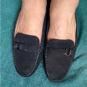 Women’s UGG suede leather loafers 🌟🌟🌟 thumbnail 7