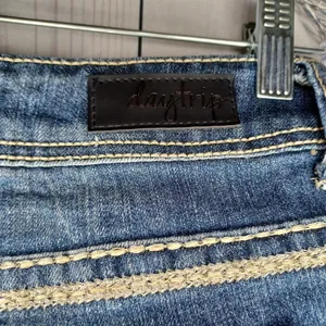 Daytrip Lyra Low Rise Bootcut Classic Blue Y2K Denim Jeans thumbnail 11