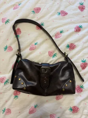 Amazon Vintage buckle shoulder bag thumbnail 2