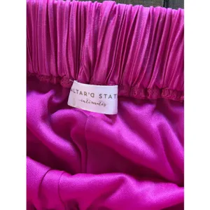 Altar'd State Plisse Wide Leg Pants Womens Size XS Hot Pink Pleated Y2K Satin thumbnail 5