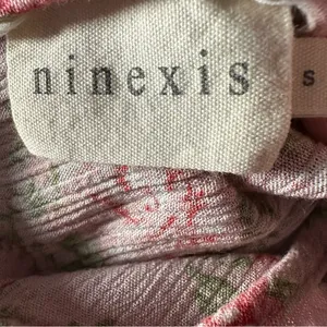Ninexis Women’s Floral Flutter Sleeve Blouse Pink Small Rayon thumbnail 4