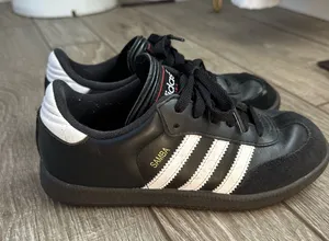 Adidas Women’s Black Tennis Shoes thumbnail 1