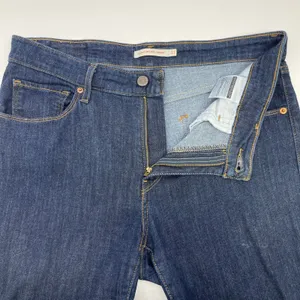 Levis Classic Mid Rise‎ Skinny Jeans Womens 31 Dark Wash Stretch Minimal Indie thumbnail 6