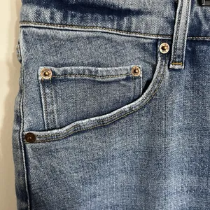 NWT Abercrombie & Fitch Ultra High Rise The Ankle Straight‎ Jeans Size 24 Long thumbnail 3