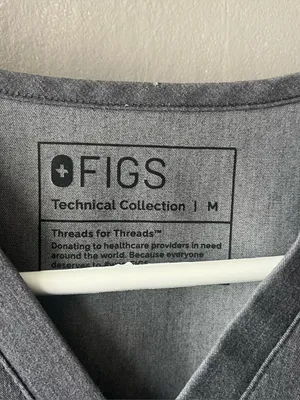 FIGS Catarina Scrub Top Gray Graphite V-Neck Medical Uniform Women’s M thumbnail 3