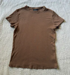 Theory Brown Ribbed Short Sleeve Top thumbnail 1