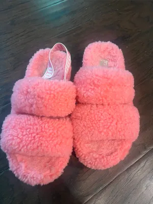UGG Pink Fuzz Platform Slide with Elastic Logo Backstrap 8 GUC thumbnail 3