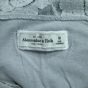 Abercrombie &‎ Fitch Gray Embellished Boxy Blouse thumbnail 5