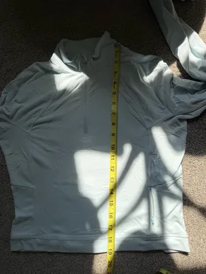 Lululemon Its Rulu Run Cropped Half Zip in Powder Blue Size 8 Athletic Pullover thumbnail 14