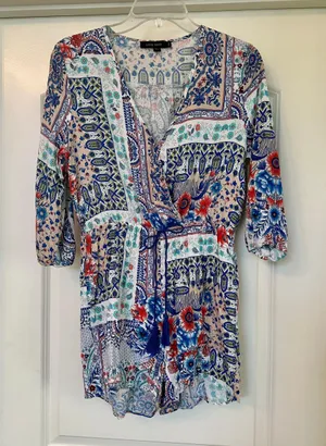 Love Tree Adorable Colorful Romper! Perfect Condition 🤍💙 thumbnail 1