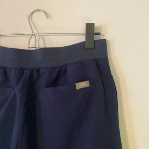 FIGS Navy Blue Zamora Jogger Scrub Pants Uniform Nurse Doctor Women's size Small thumbnail 6