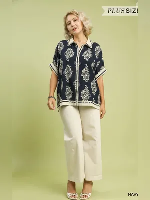 New! Umgee Navy Abstract  Print Button-Front Plus Size Top Size 1X thumbnail 2
