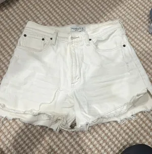 Abercrombie Shorts High-Rise thumbnail 1