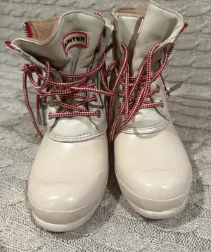 Hunter Women's Cream and White Boots Size 9 thumbnail 1