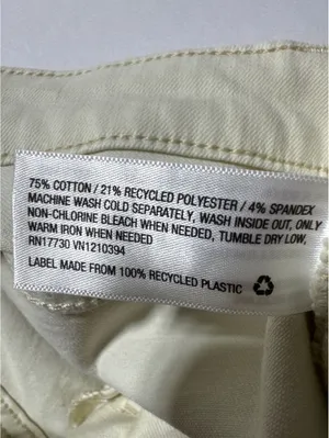 Universal Threads High Rise Skinny Jeans in Cream - Size 17R thumbnail 3