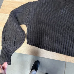 Urban Outfitters Dark Gray Chunky Ribbed Cropped Turtleneck Sweater Large EUC thumbnail 2
