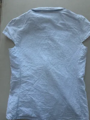 Brandy Melville Button up Top thumbnail 2