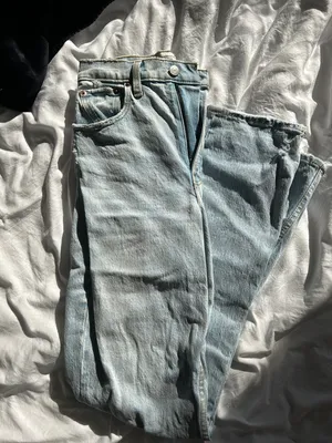 Abercrombie 90s Straight Ultra High Rise Jeans thumbnail 3
