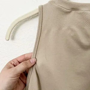 [Alphalete] Tan Linen Seamless Stratus Crop Tank Top Crew Neck Workout Size XL thumbnail 9