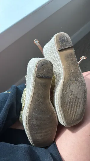 Platform Heels Gold Size 8.5 thumbnail 4