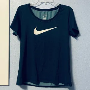 Nike Women's The Nike Tee Dri-Fit Athletic Short Sleeve Swoosh T-Shirt thumbnail 1