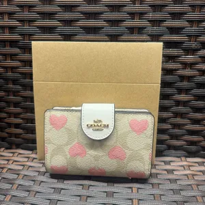 coach Medium Corner Zip Wallet In Signature Canvas With Heart Print cq146 thumbnail 2
