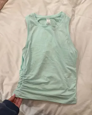 Lululemon Tank thumbnail 1