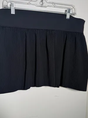 All In Motion Women’s Black Pleated Skort Large Tennis Golf thumbnail 2