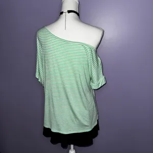 Boutique Green and White Off-the-Shoulder Top thumbnail 8