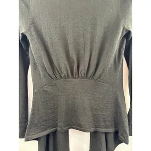 Women’s Víctor Alfaro Small Black Wool Cardigan thumbnail 4
