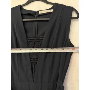 Abercrombie & Fitch Black Lace Inset V-Neck Sleeveless Belted Jumpsuit Size 0 thumbnail 4