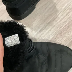 UGG Pascal Fashion Boot Womens 7 Black Good Suede Shearling Ankle 1099053 thumbnail 5
