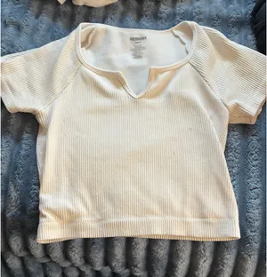 Buckle Crop Top White Short Sleeve thumbnail 2