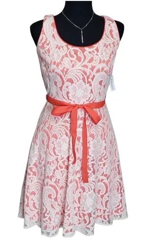 Dressbarn Coral Lace Fit Flare Dress Size 8‎ Sleeveless Tie Waist Women thumbnail 1