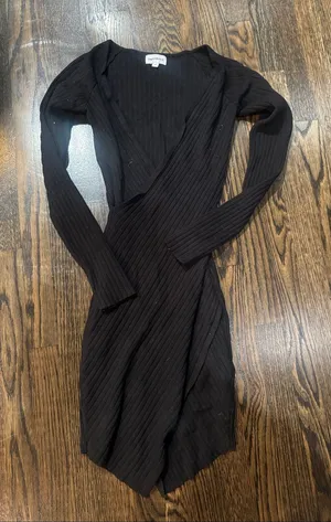 superdown Black Ribbed Long-Sleeve Wrap Dress thumbnail 1