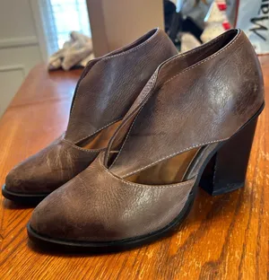 Free People x Jeffrey Campbell deep‎ v ankle leather heeled booties Sz 6 gray thumbnail 1