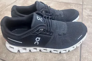 Women’s On Cloud Shoes thumbnail 1